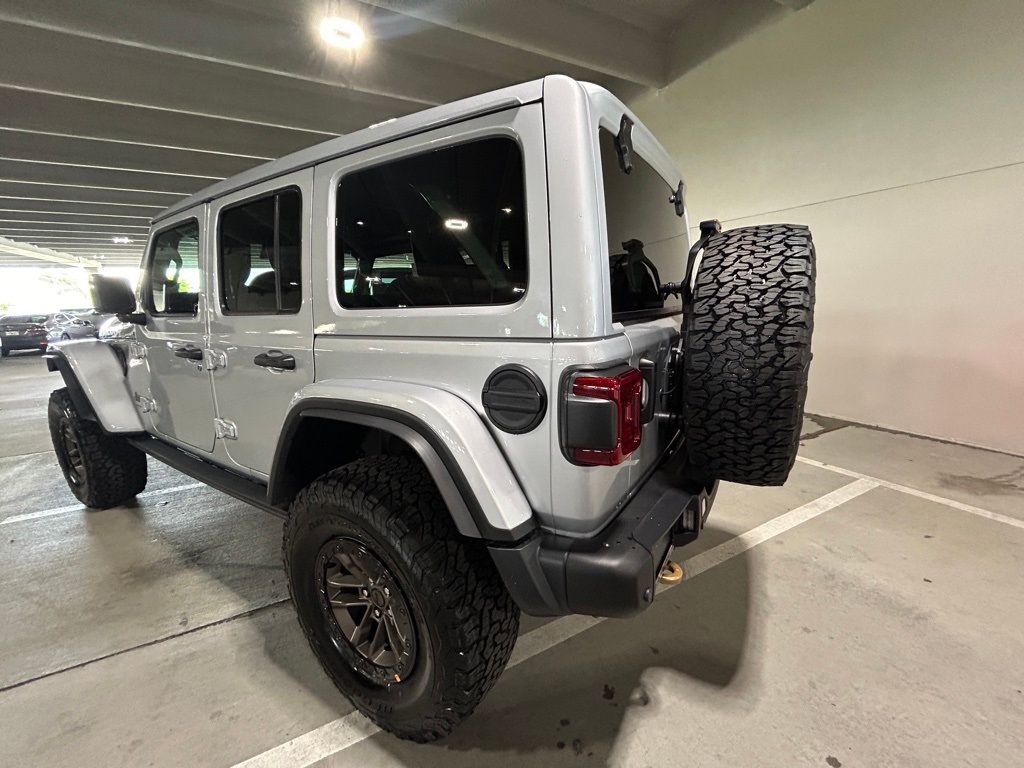 2024 Jeep Wrangler Rubicon 392 photo 4