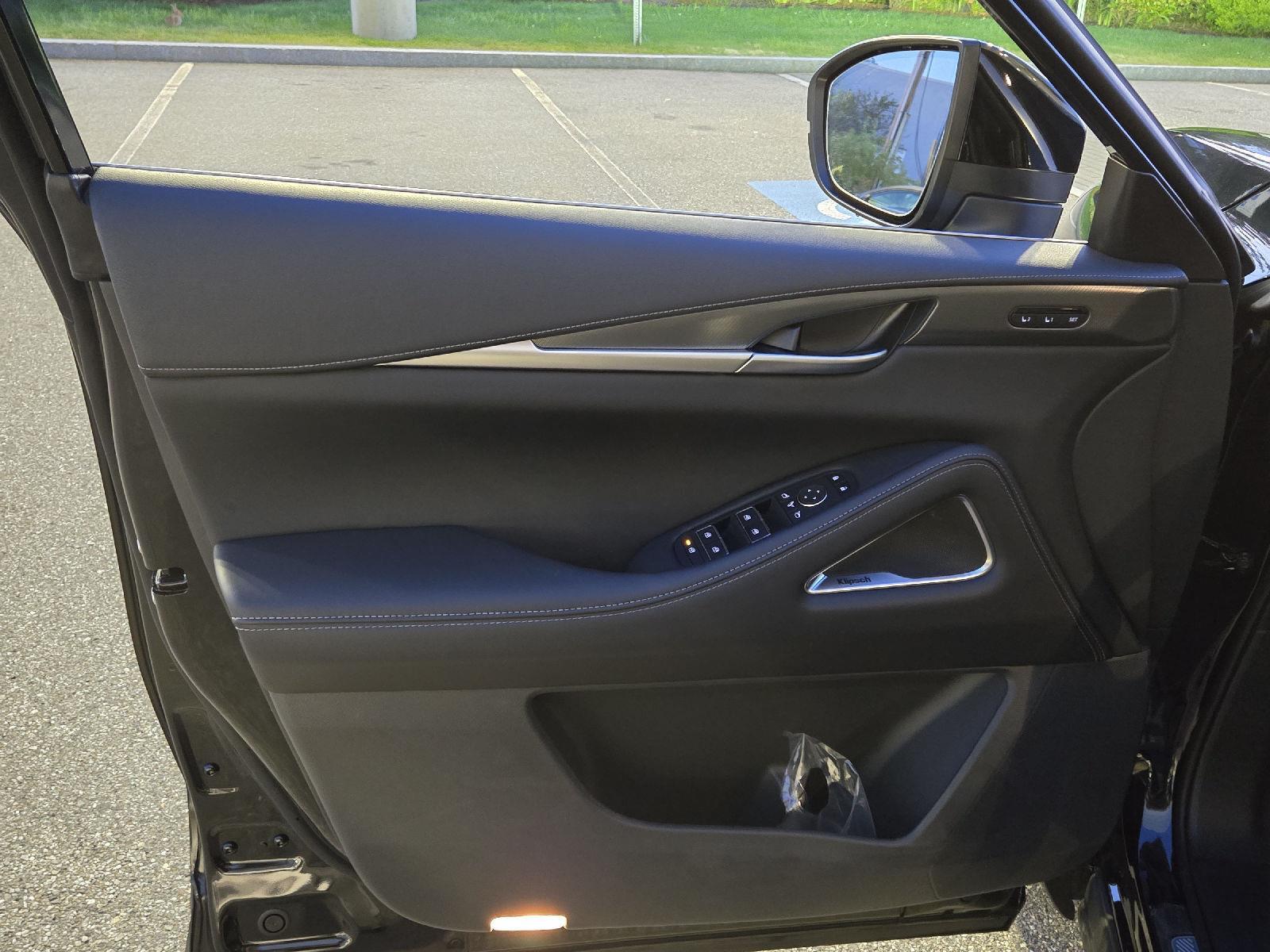 2026 Infiniti QX60 Luxe AWD photo 8
