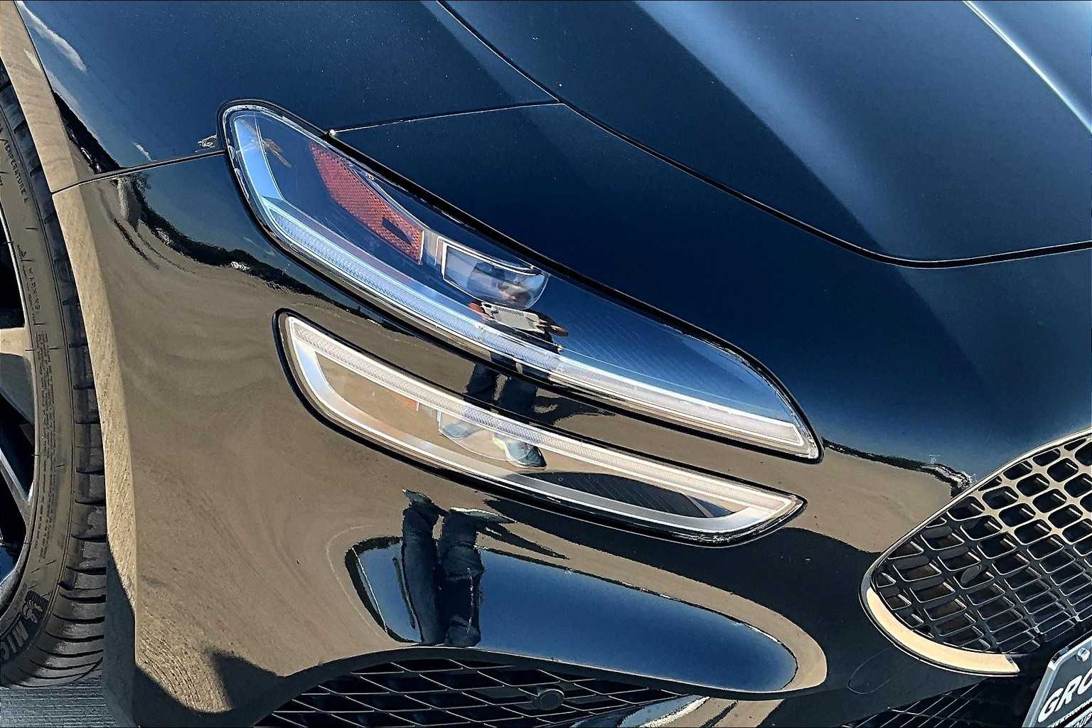 2022 Genesis G70 3.3T photo 26