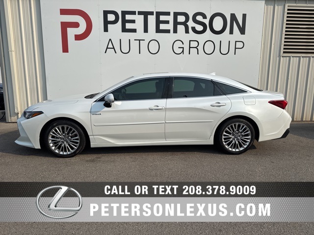 2019 Toyota Avalon Hybrid Limited photo 7