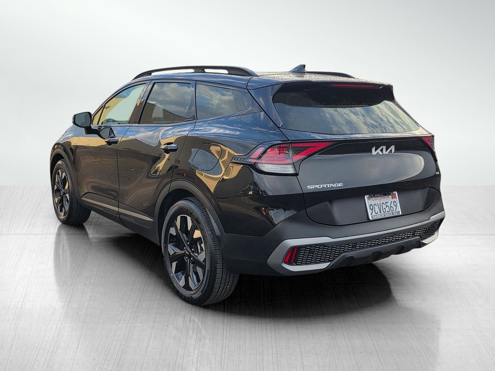 2023 Kia Sportage Plug-In Hybrid X-Line photo 4