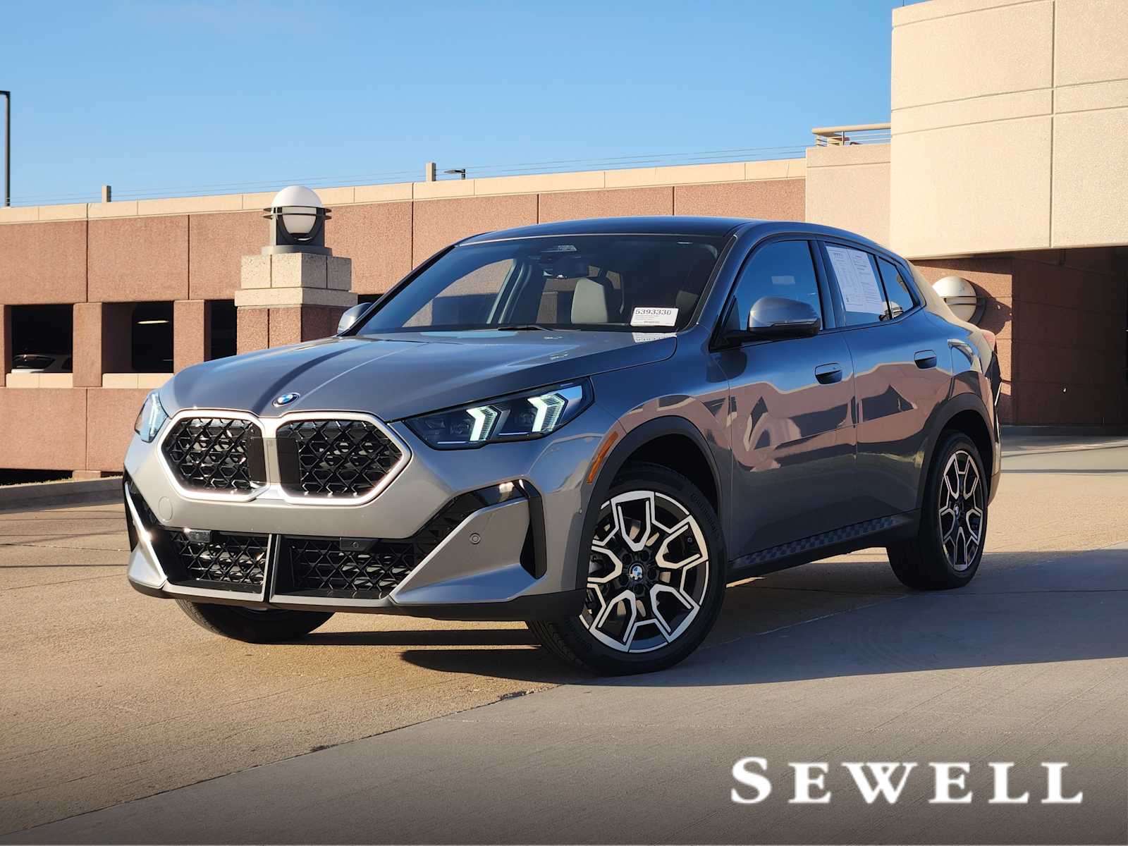 2025 BMW X2 28i's photo