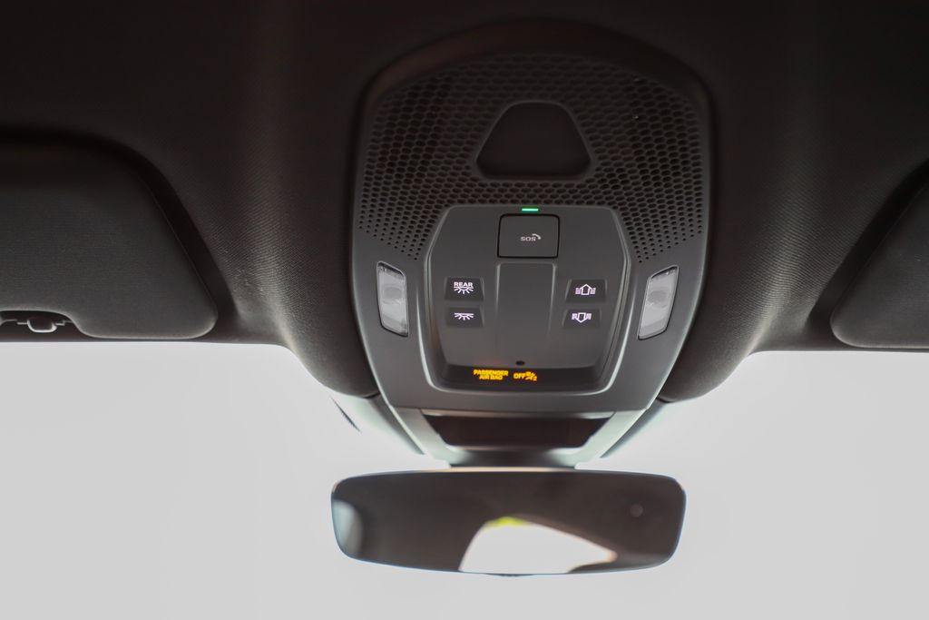 2024 Porsche Cayenne Coupe Base photo 23