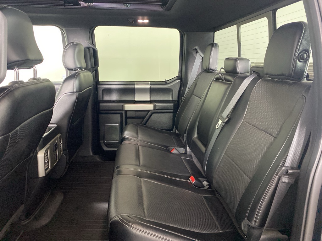 2016 Ford F-150 Lariat photo 26