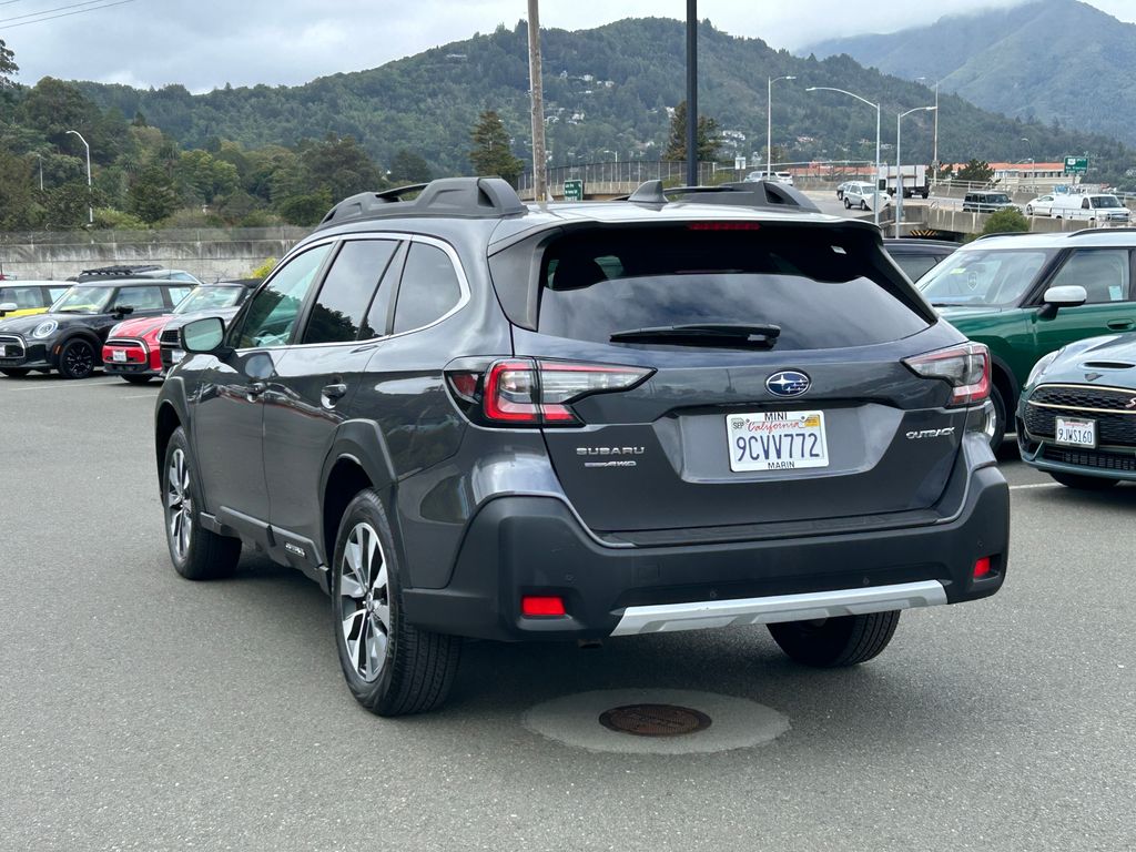 2023 Subaru Outback Limited photo 3