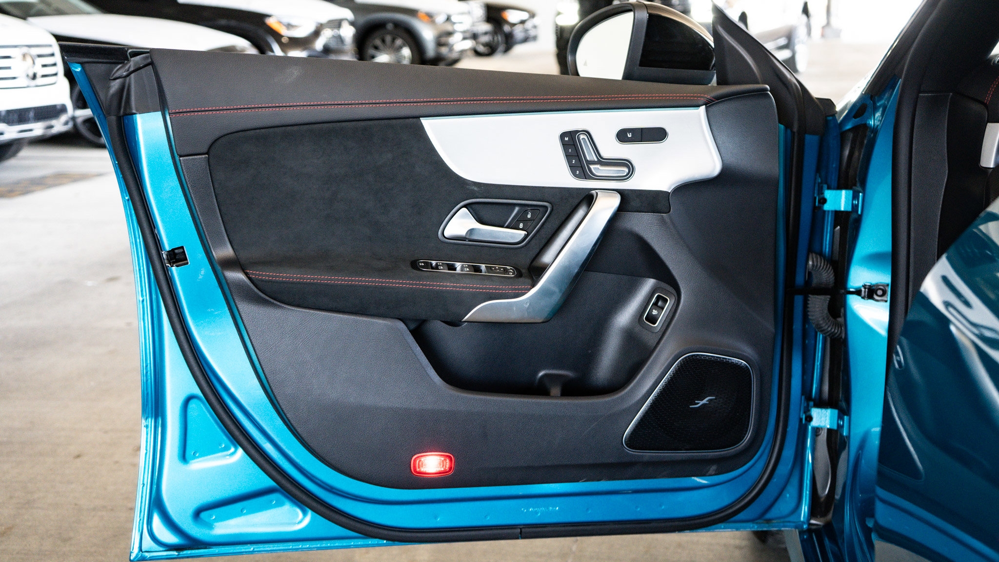2025 Mercedes Benz CLA 250 photo 11