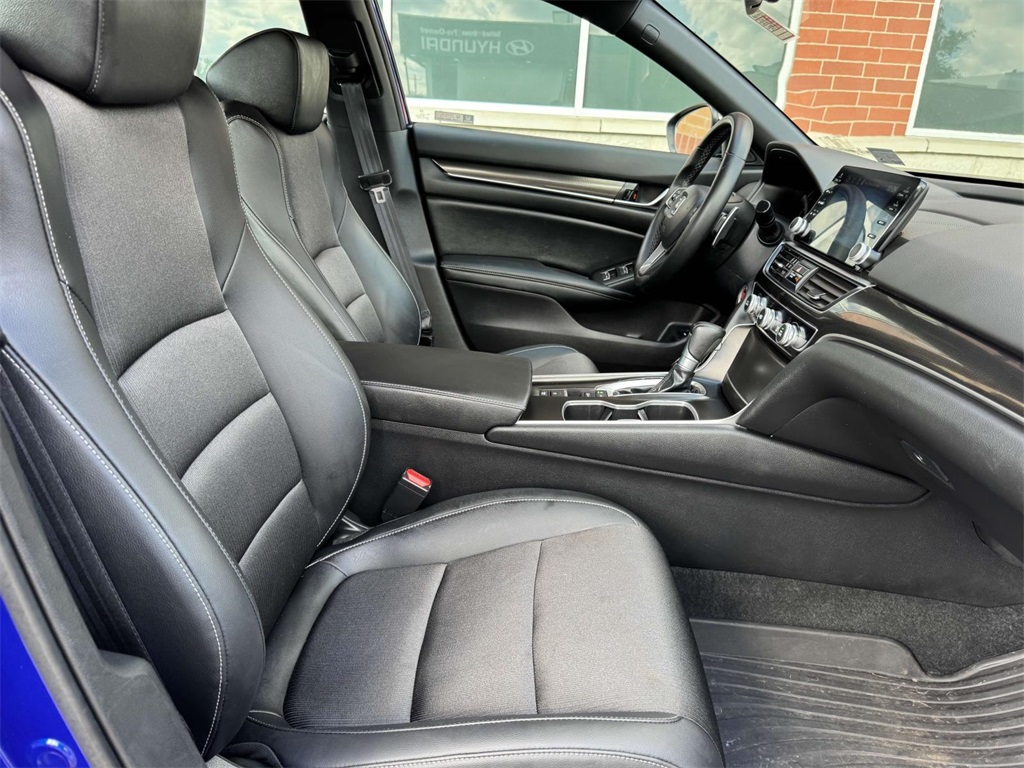 2022 Honda Accord Sport photo 17