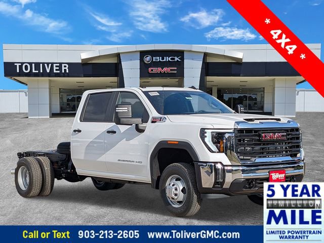 2026 GMC Sierra 3500 Chassis Cab Pro's photo