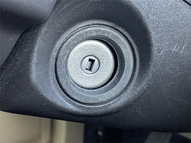 2016 Ford Fusion SE photo 27