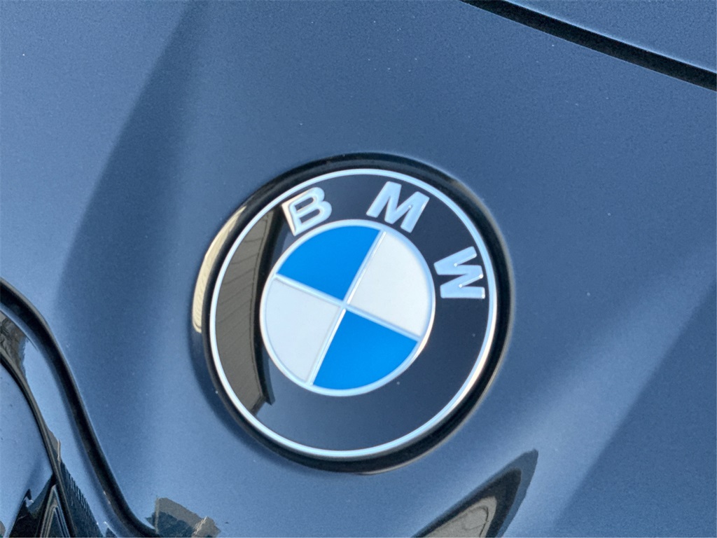2023 Bmw 740i photo 16