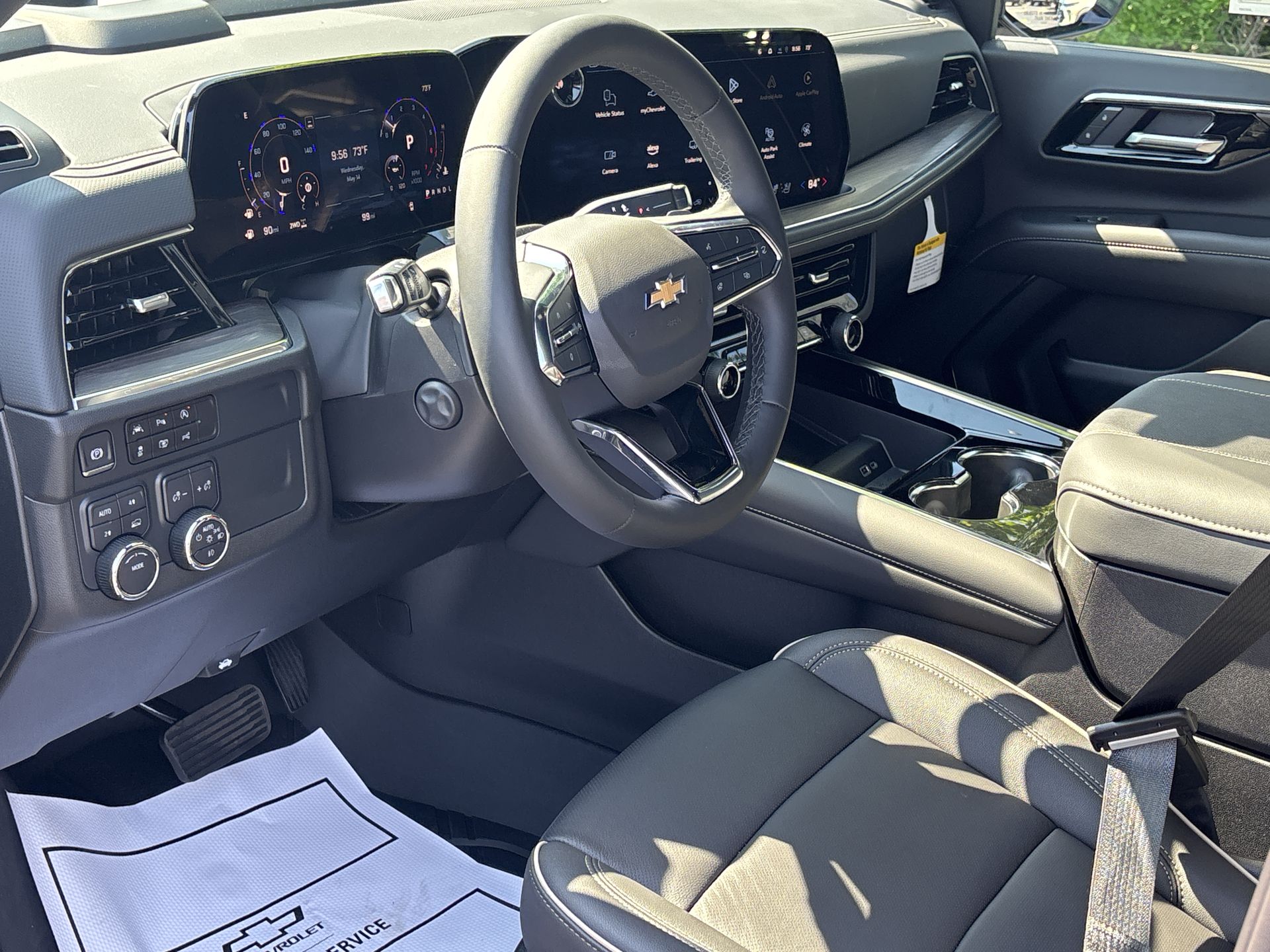 2025 Chevrolet Tahoe Premier photo 2