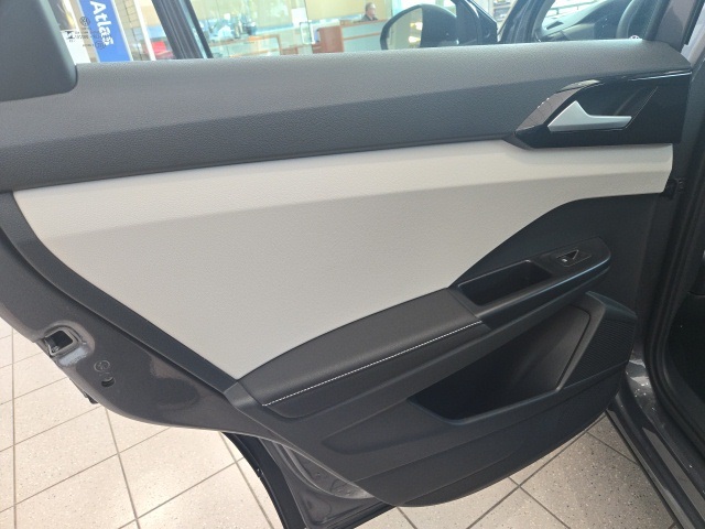 2025 Volkswagen Taos S photo 10