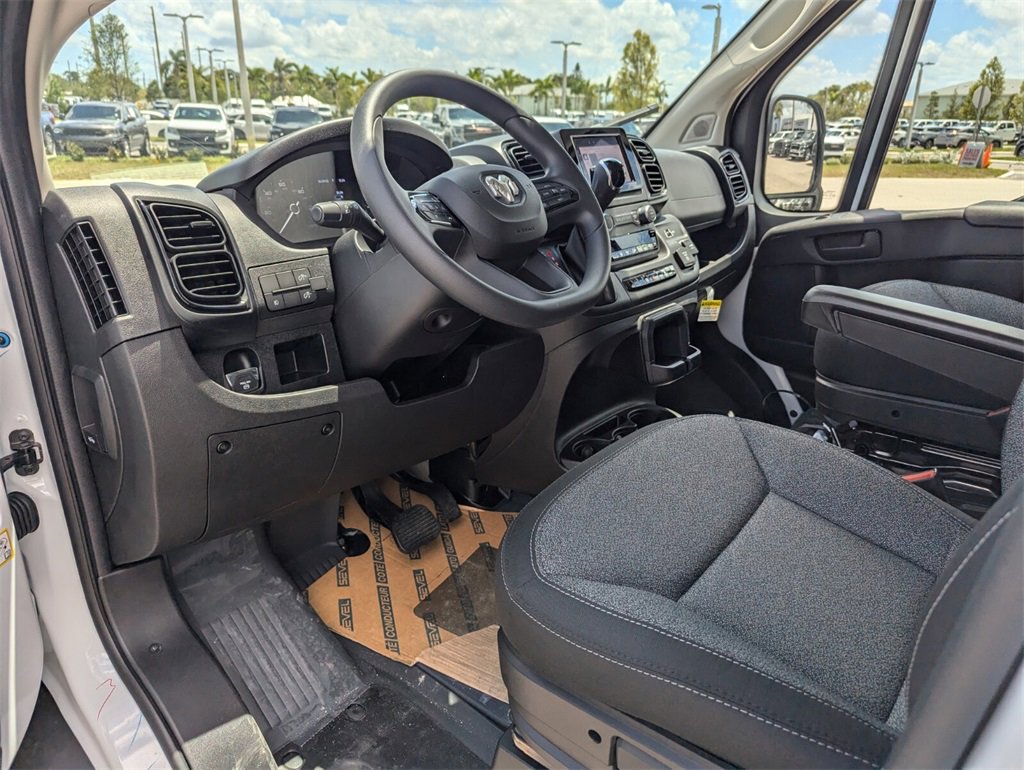 2025 Ram ProMaster 3500 photo 13