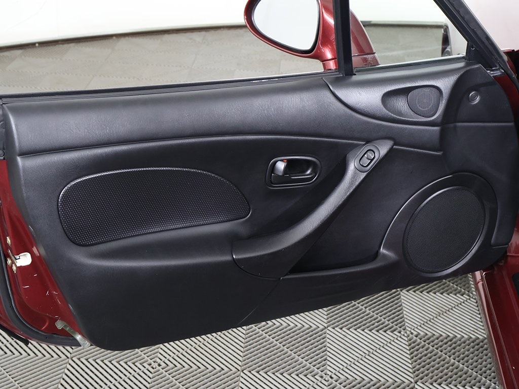 2003 Mazda MX-5 Miata Miata Base photo 17