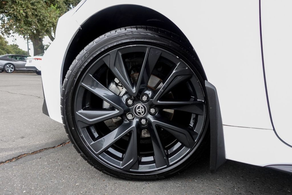 2023 Toyota Corolla XSE photo 9