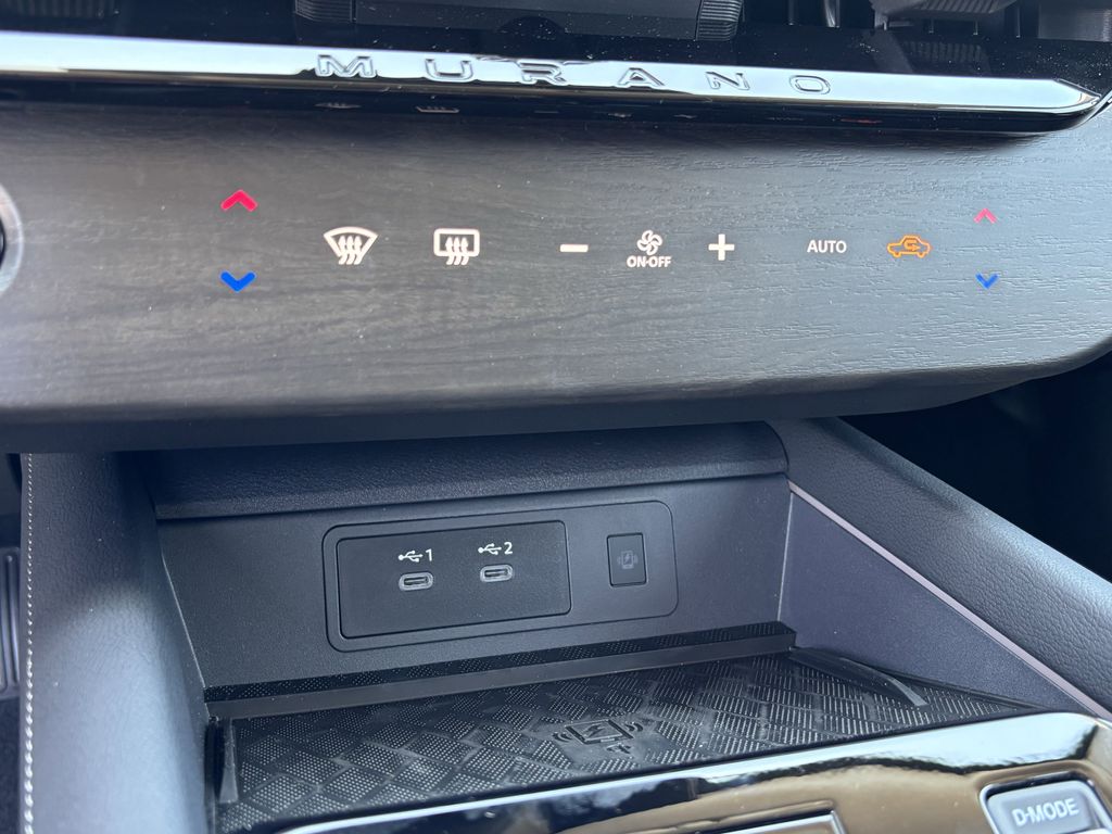 2025 Nissan Murano Platinum photo 13