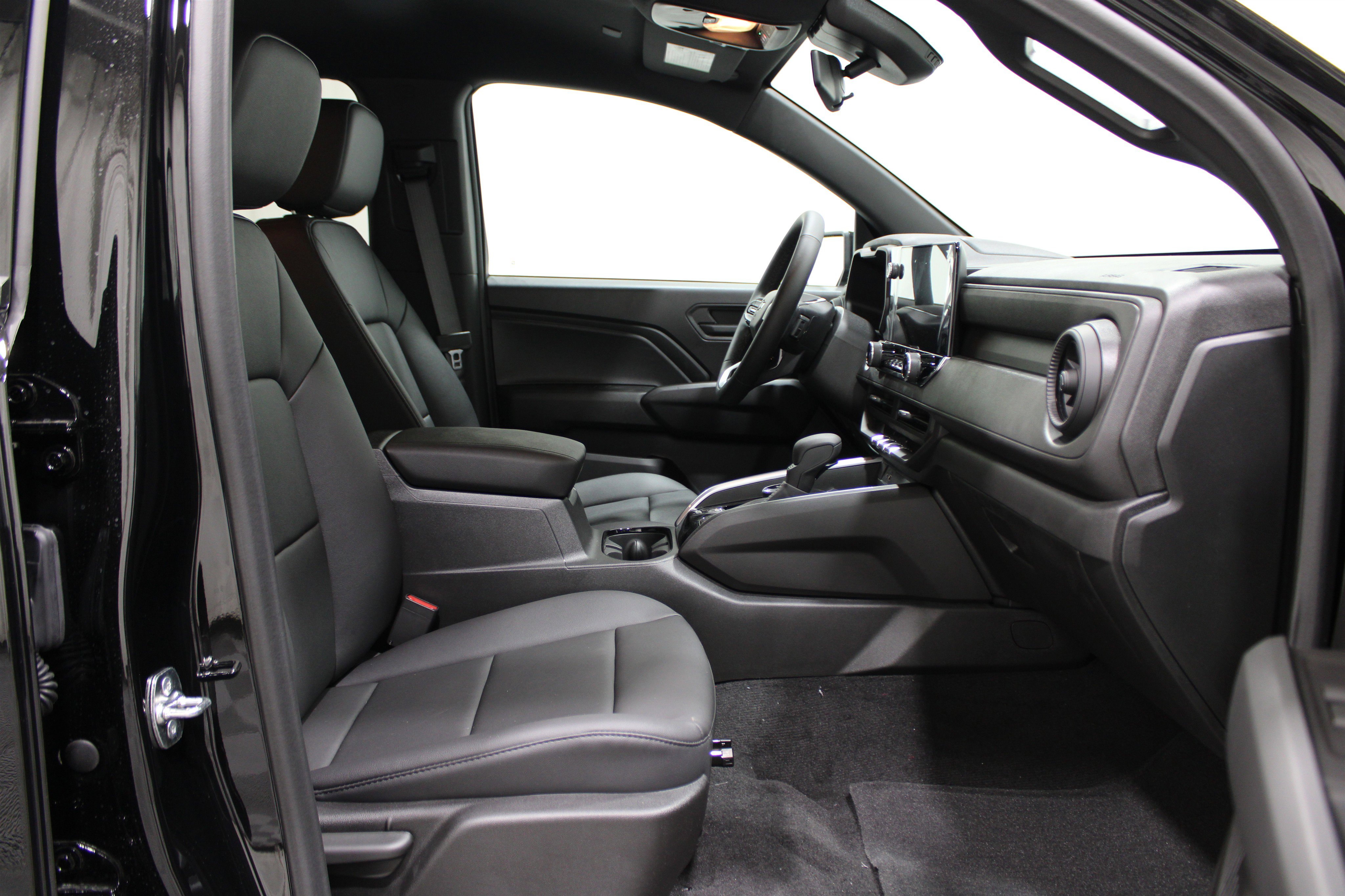 2026 Chevrolet Colorado Trail Boss photo 18