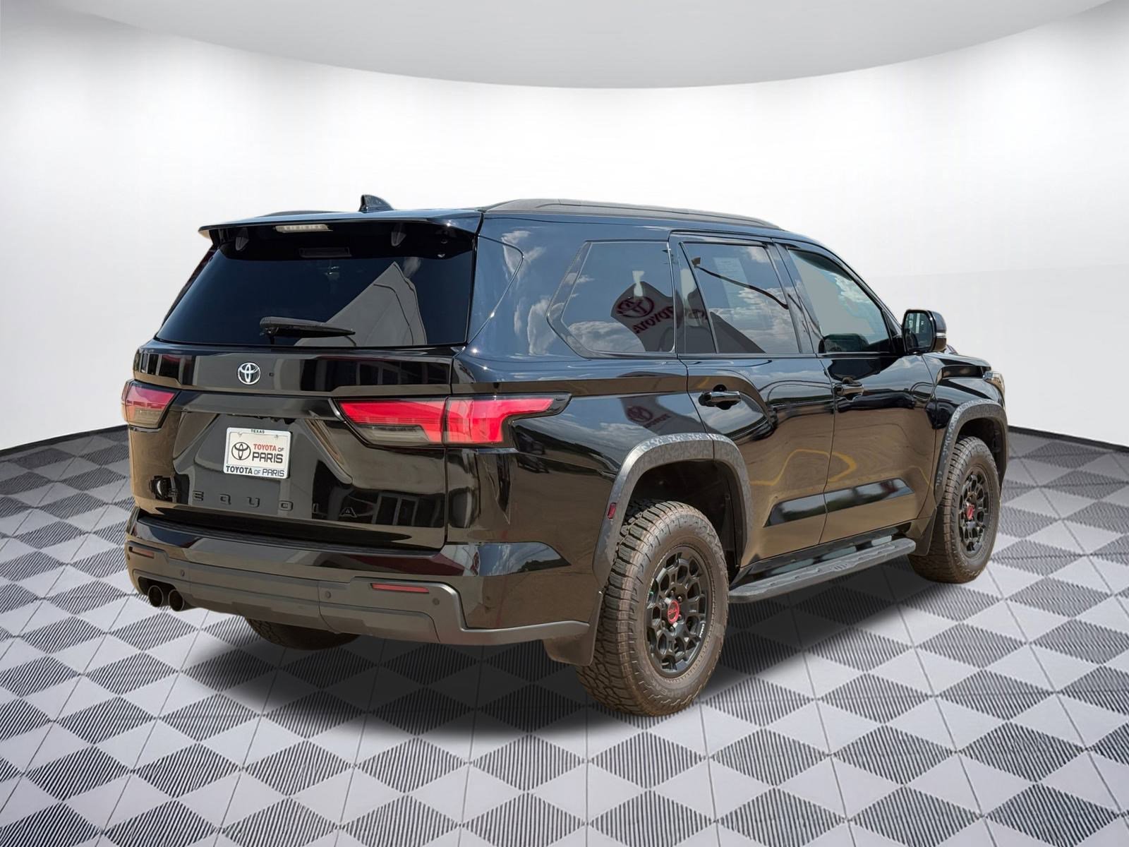 2023 Toyota Sequoia TRD Pro photo 8
