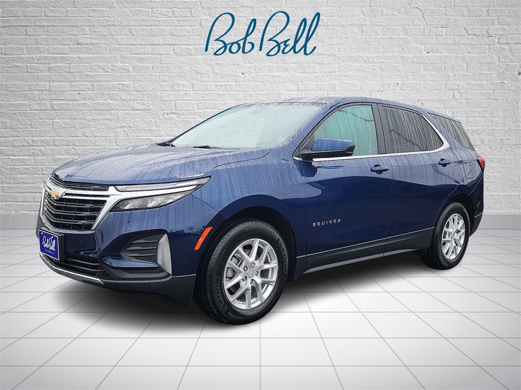 2022 Chevrolet Equinox LT photo 3