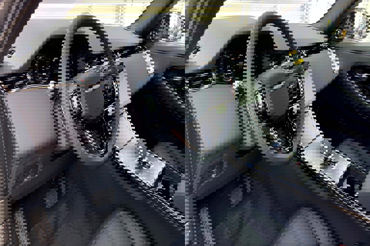 2026 Land Rover Range Rover Evoque S photo 3