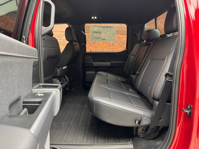 2025 Ford F-150 Lariat photo 22