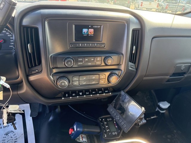 2024 Chevrolet Silverado 6500HD Work Truck photo 11