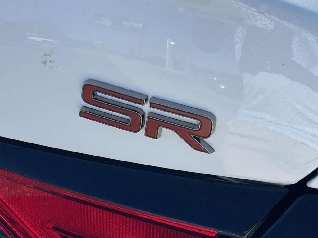 2024 Nissan Altima 2.5 SR photo 8