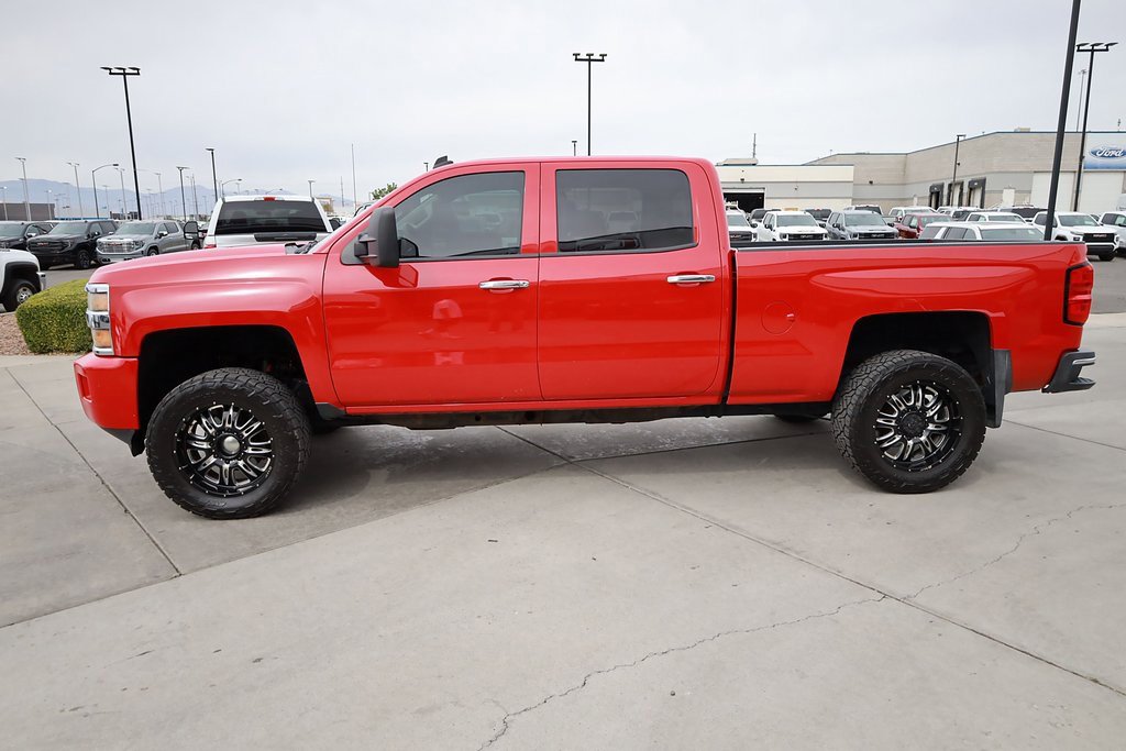 2015 Chevrolet Silverado 3500HD photo 3