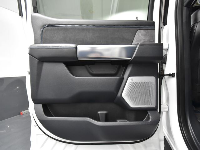 2025 Ford F-350 photo 28