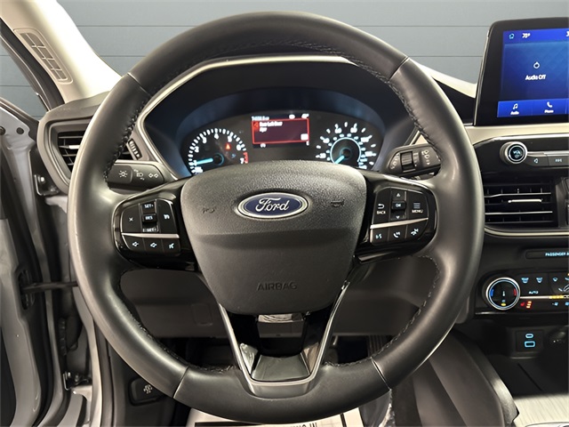 2022 Ford Escape SEL photo 10