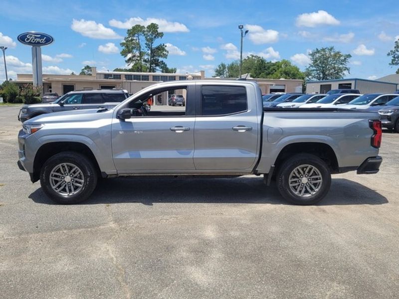 2023 Chevrolet Colorado LT photo 4