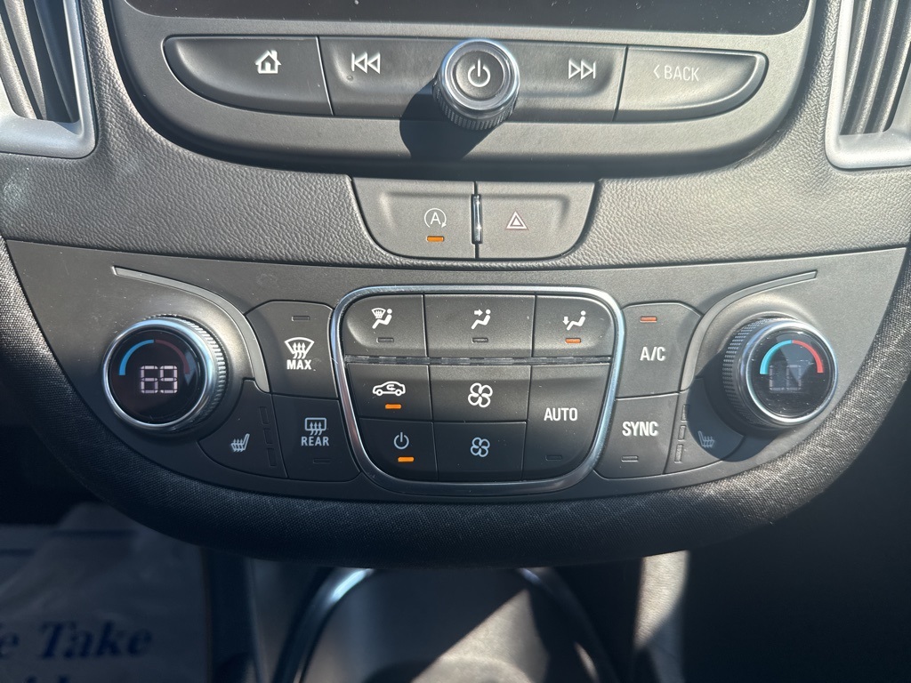 2024 Chevrolet Malibu 1LT photo 21