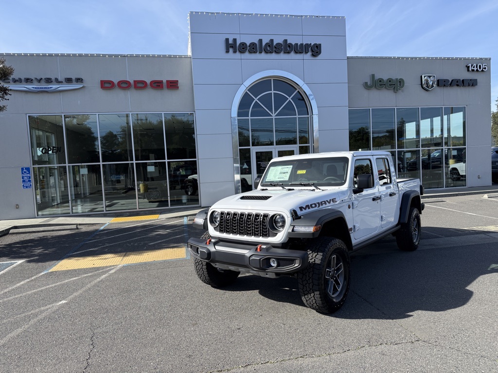2026 Jeep Gladiator Mojave's photo