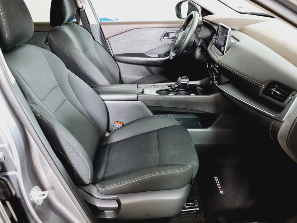 2023 Nissan Rogue S photo 18