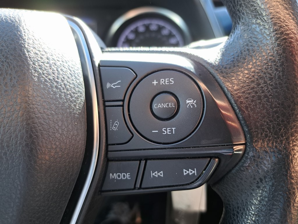 2018 Toyota Camry LE photo 20