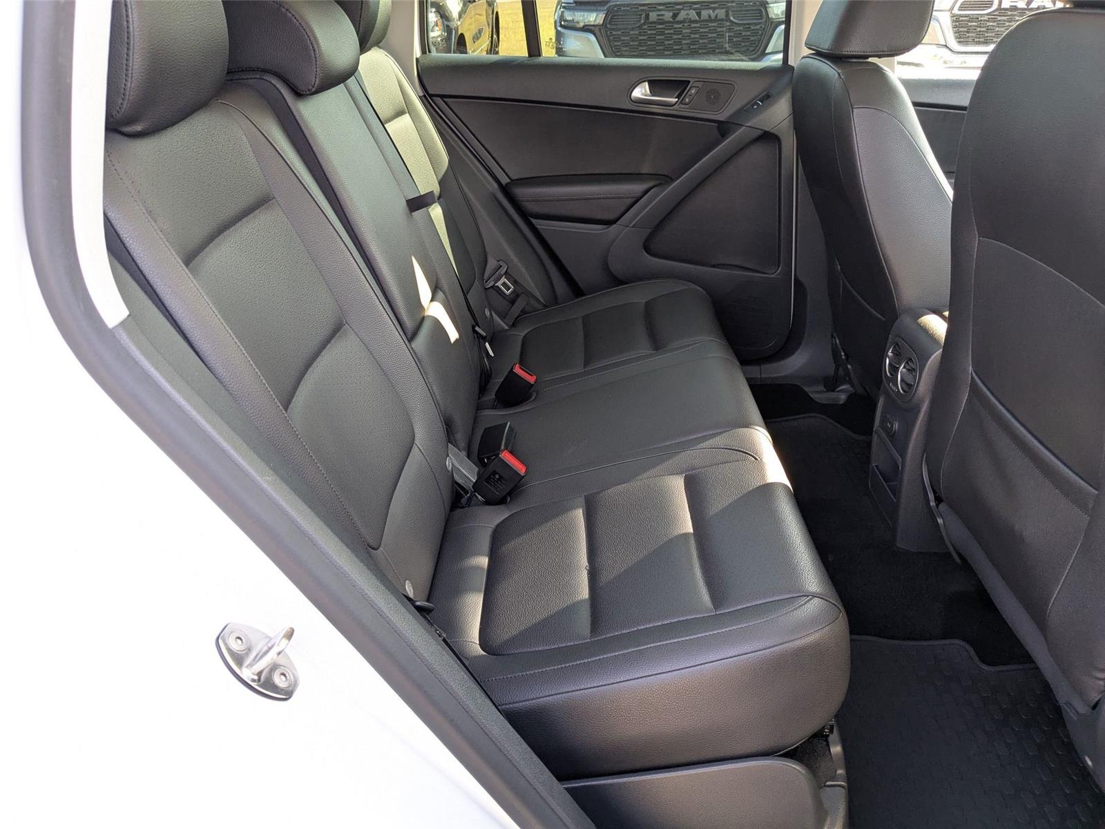 2017 Volkswagen Tiguan Wolfsburg Edition photo 32