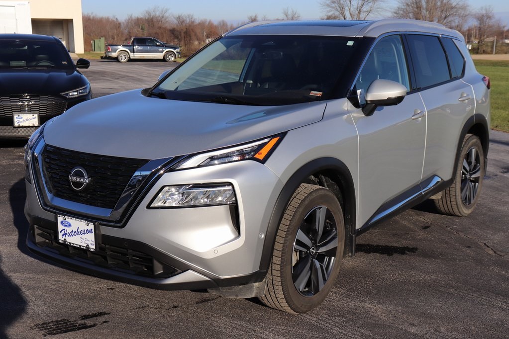 2023 Nissan Rogue SL photo 3