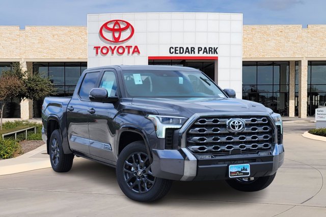 2025 Toyota Tundra Platinum CrewMax photo 15
