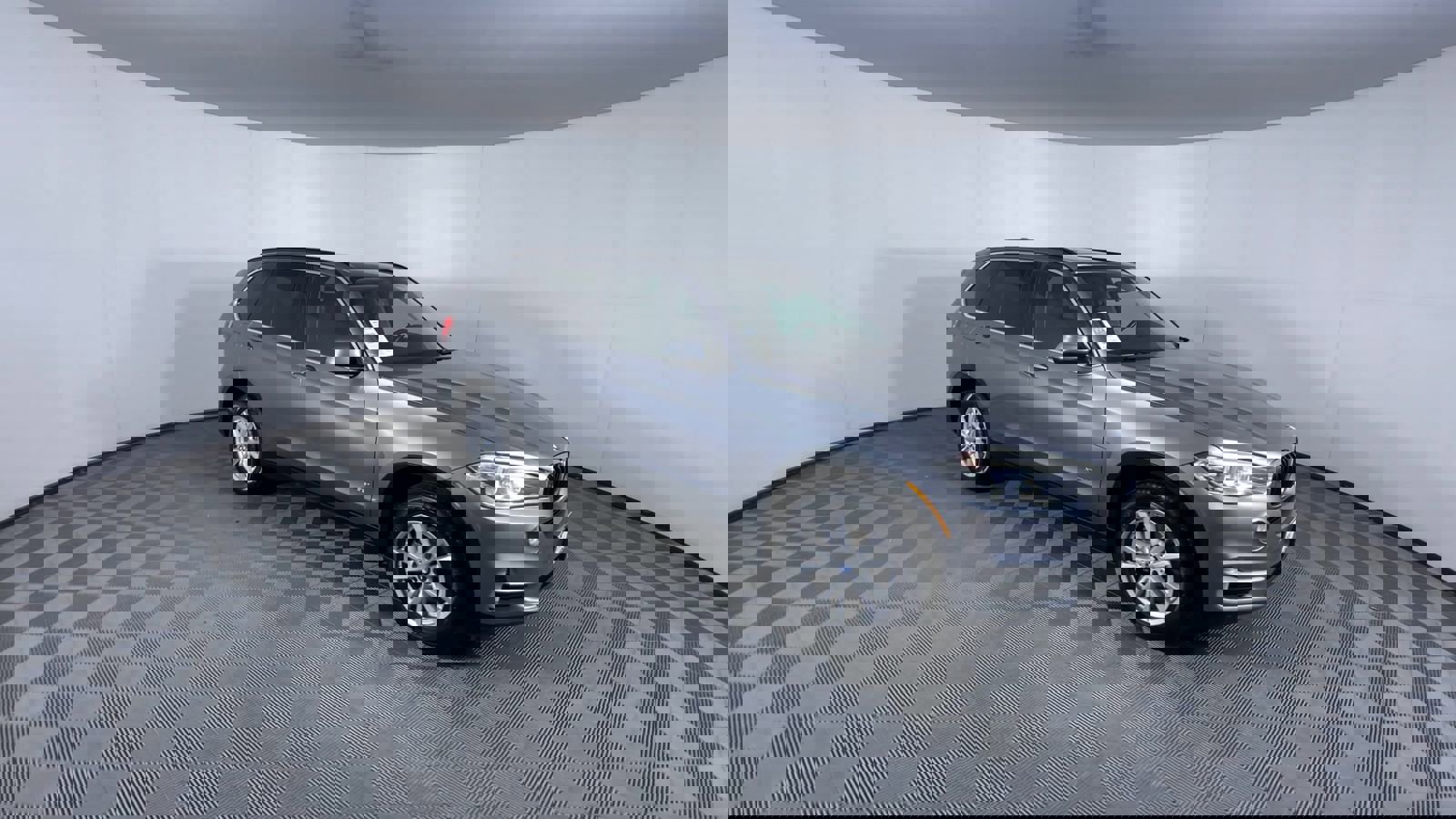 5UXKR0C58F0K68713