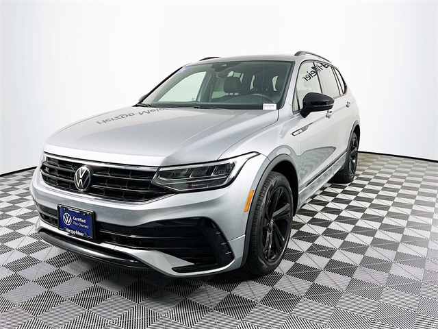 2024 Volkswagen Tiguan SE R-Line Black photo 2