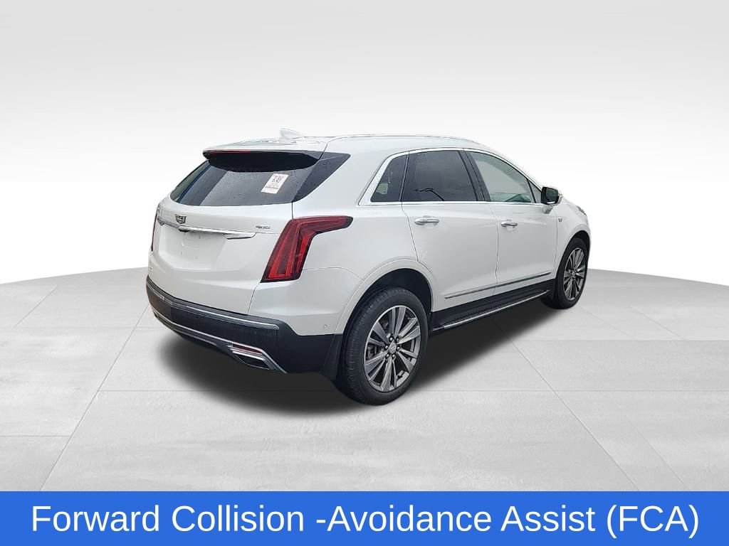 2021 Cadillac XT5 Premium Luxury photo 2