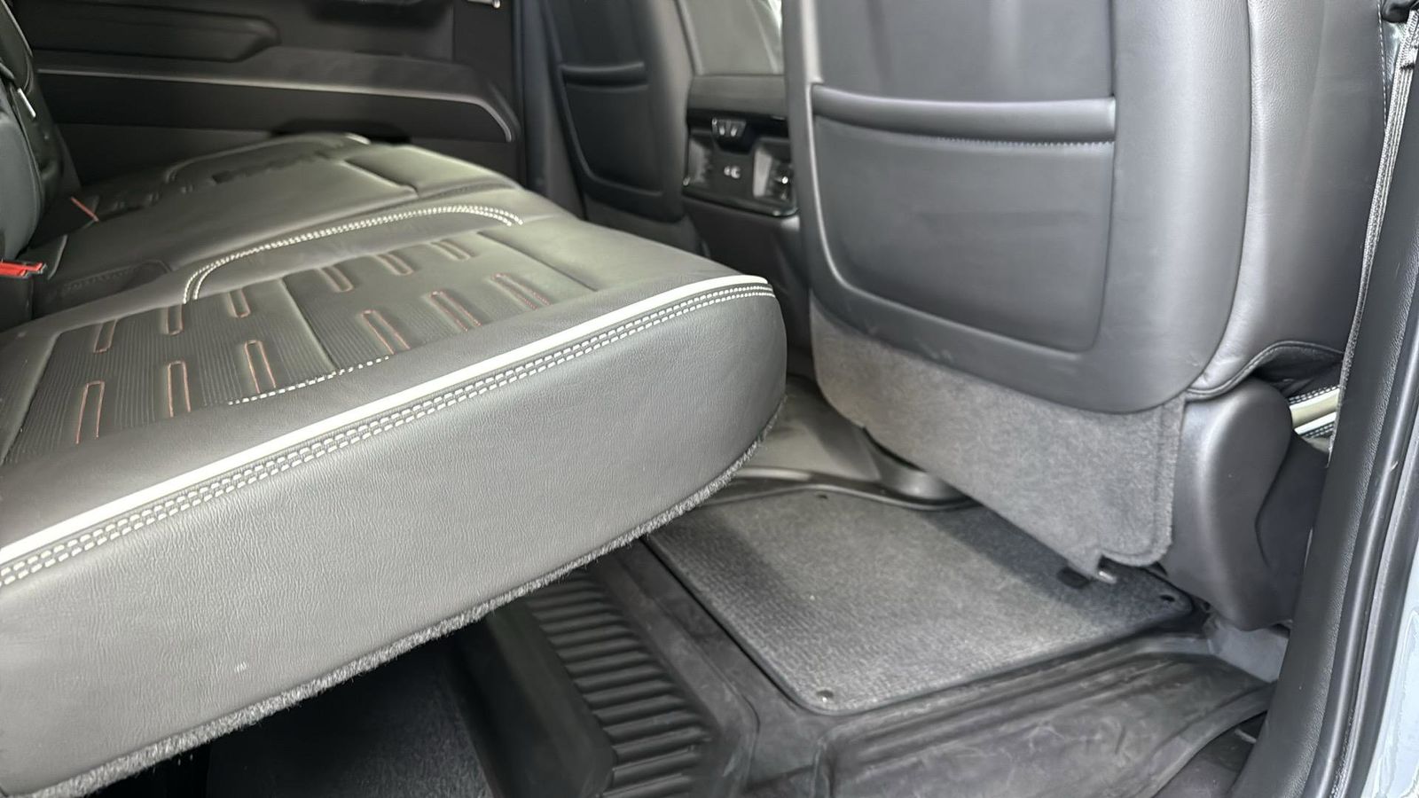 2024 Gmc Sierra 1500 AT4X photo 27