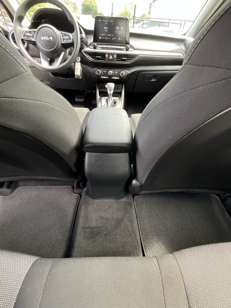 2023 Kia Forte LXS photo 22