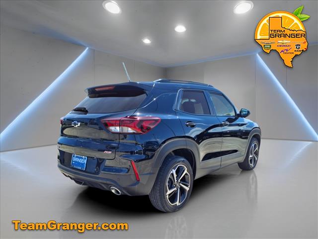 2023 Chevrolet Trailblazer RS photo 2