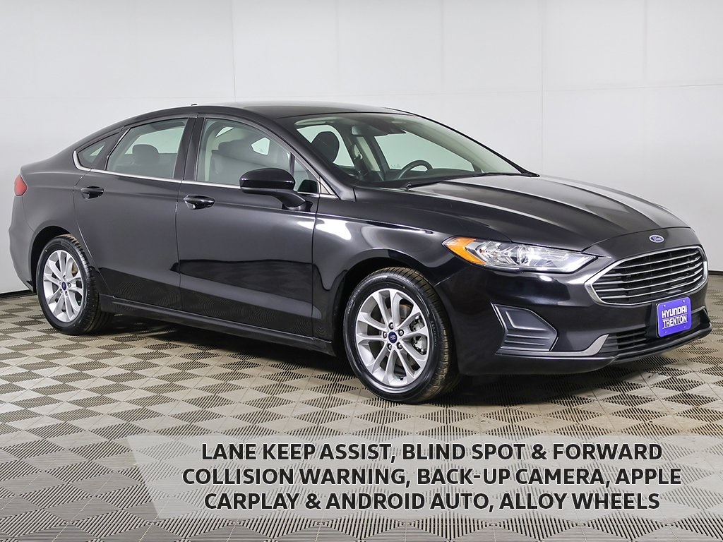 2020 Ford Fusion SE