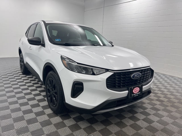 2023 Ford Escape Active's photo