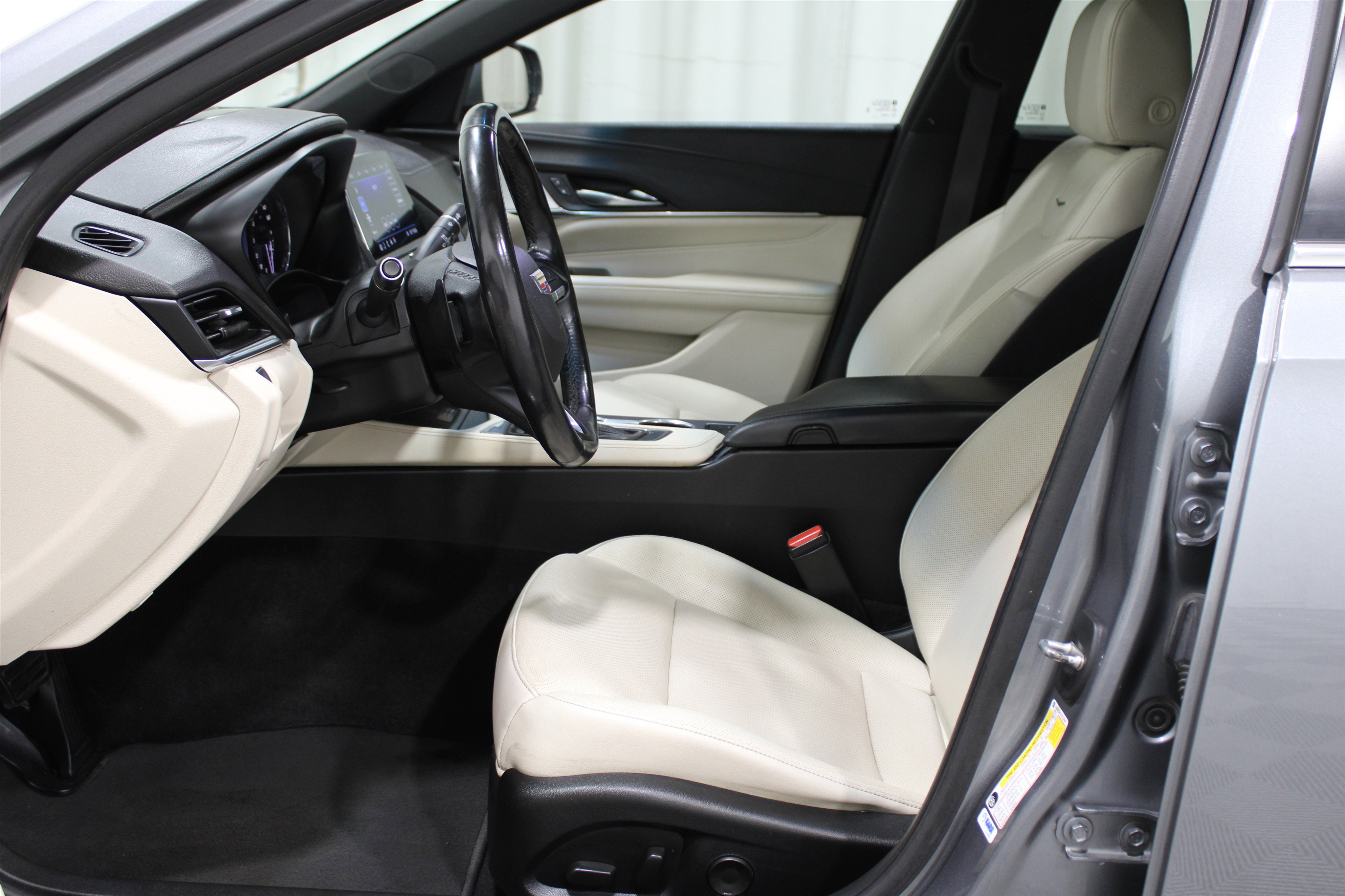 2020 Cadillac CT4 Premium Luxury photo 3