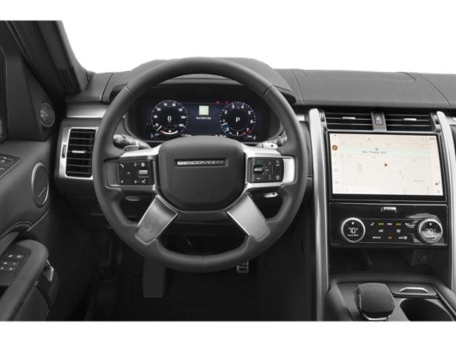 2024 Land Rover Discovery Metropolitan Edition photo 7