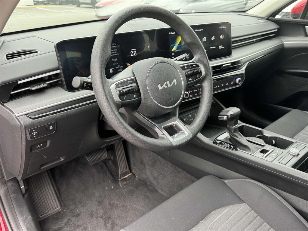 2025 Kia K5 LXS photo 2