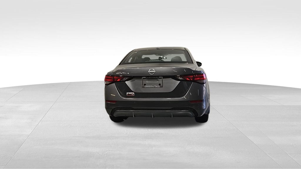 2025 Nissan Sentra SV photo 4